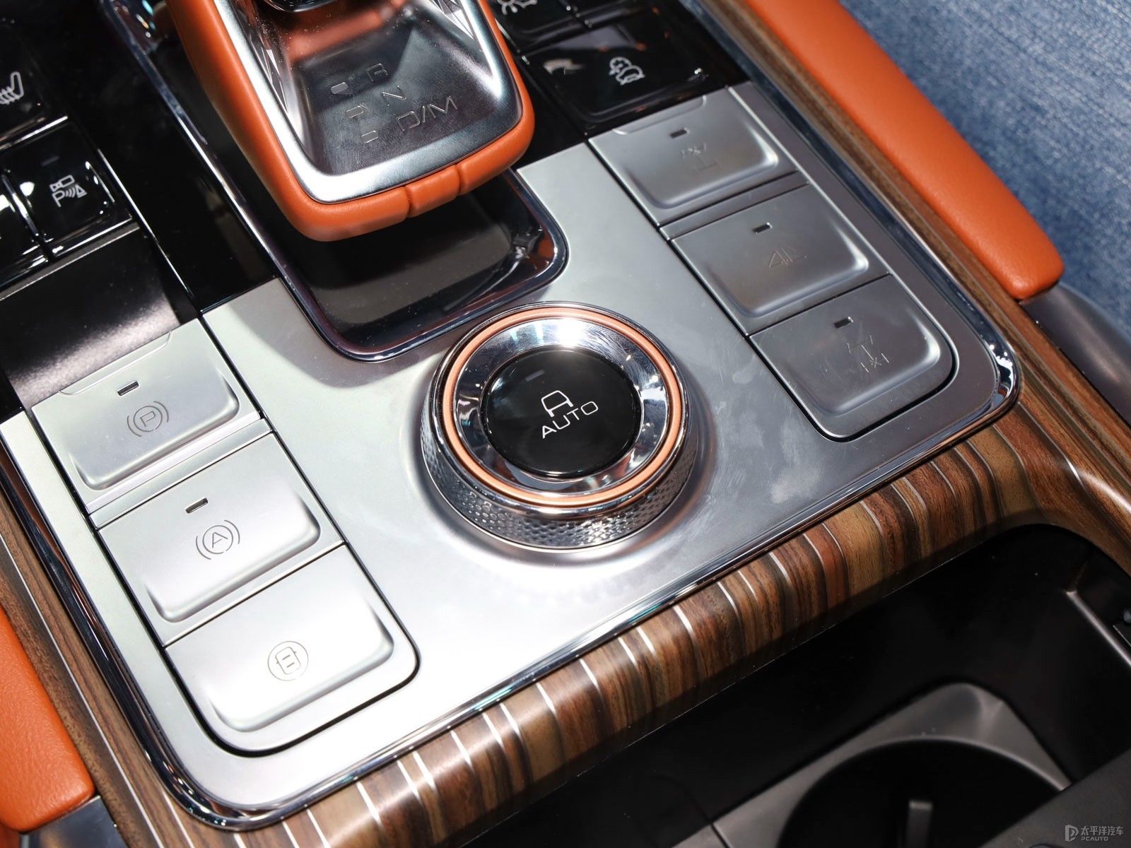 坦克500 2021款豪华型内饰体验 豪华硬派SUV的内饰革新